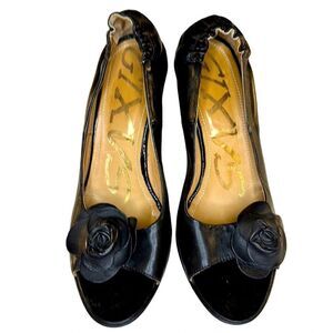 Lavorazione Artigiana Leather Peep Toe Pumps